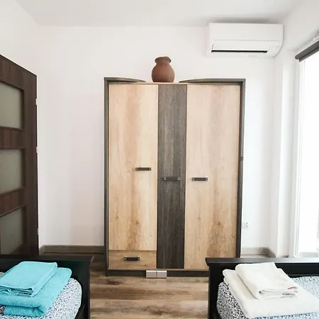Stare „wild Cat Ii” Apartment Lublin